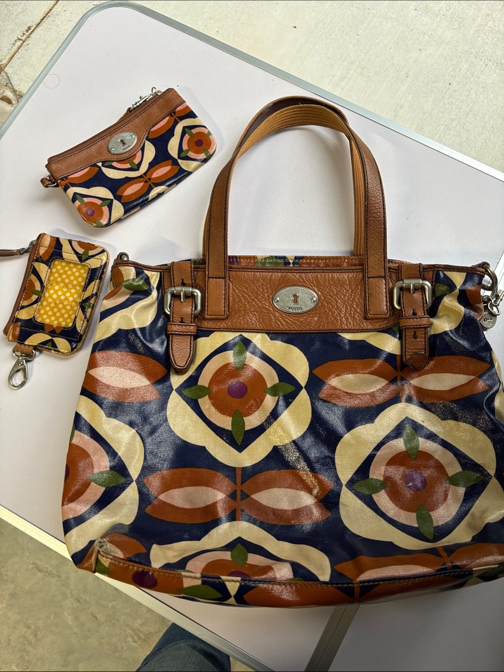 Fossil Vintage Multicolor Geo Print Tote in Navy, Tan, Cream & Green.  12x16